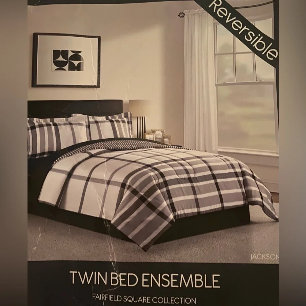 Fairfield Square Collection Jackson Reversible Stripe/Plaid Twin Comforter set
